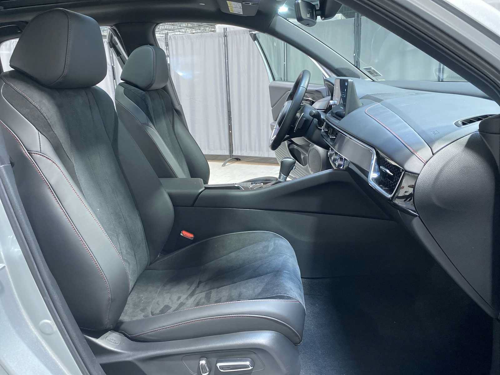 Certified 2025 Acura ADX A-Spec AWD/4WD image 14