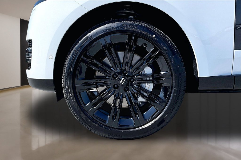 New 2027 Land Rover Range Rover SE AWD/4WD image 13