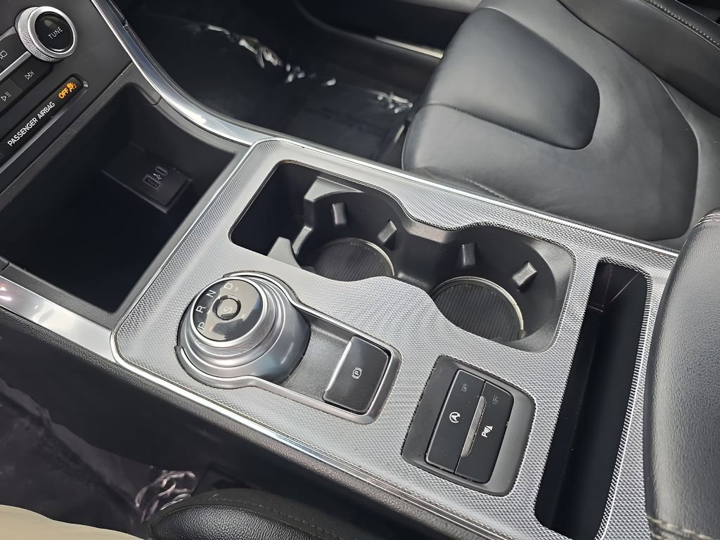 Used 2022 Ford Edge Titanium image 19