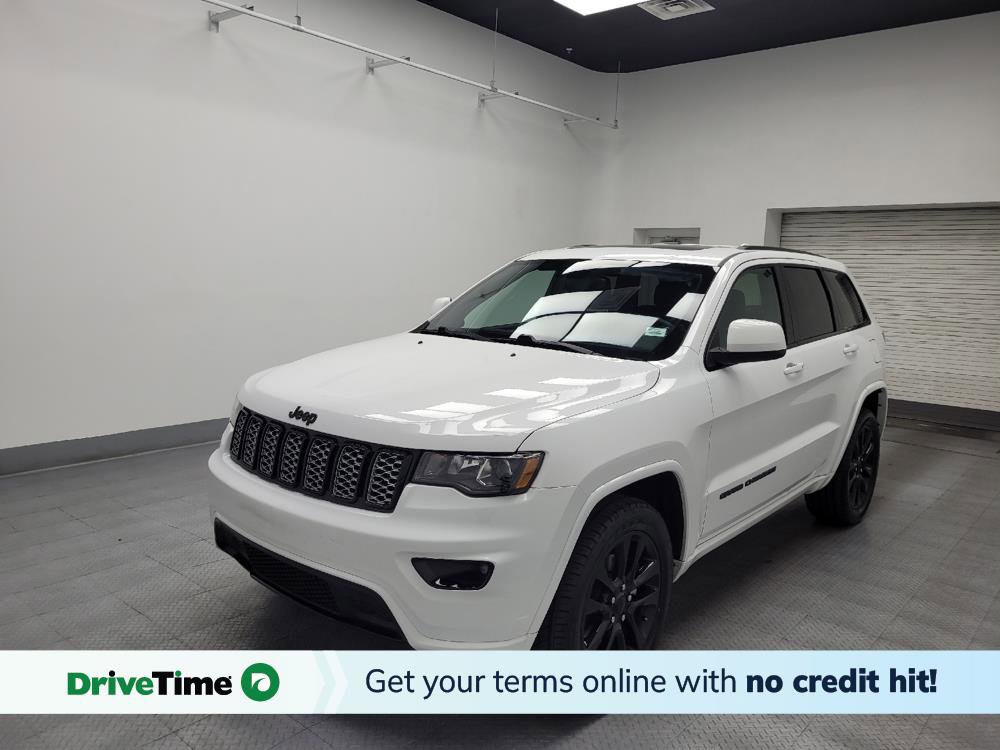 Used 2019 Jeep Grand Cherokee Altitude image 1