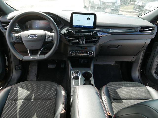 Used 2025 Ford Escape ST-Line AWD/4WD image 22
