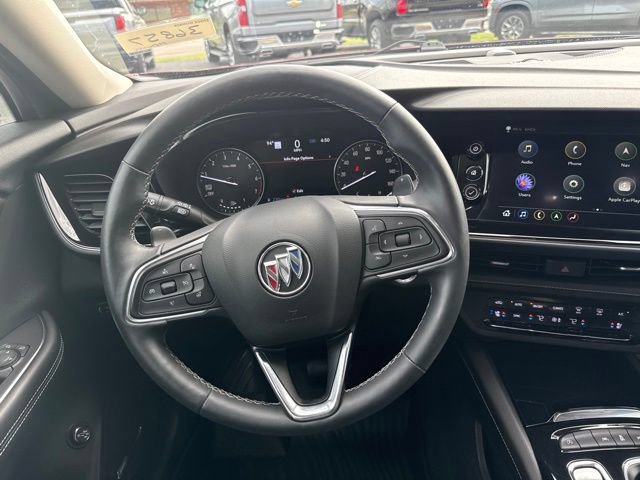 Used 2023 Buick Envision Avenir FWD image 3