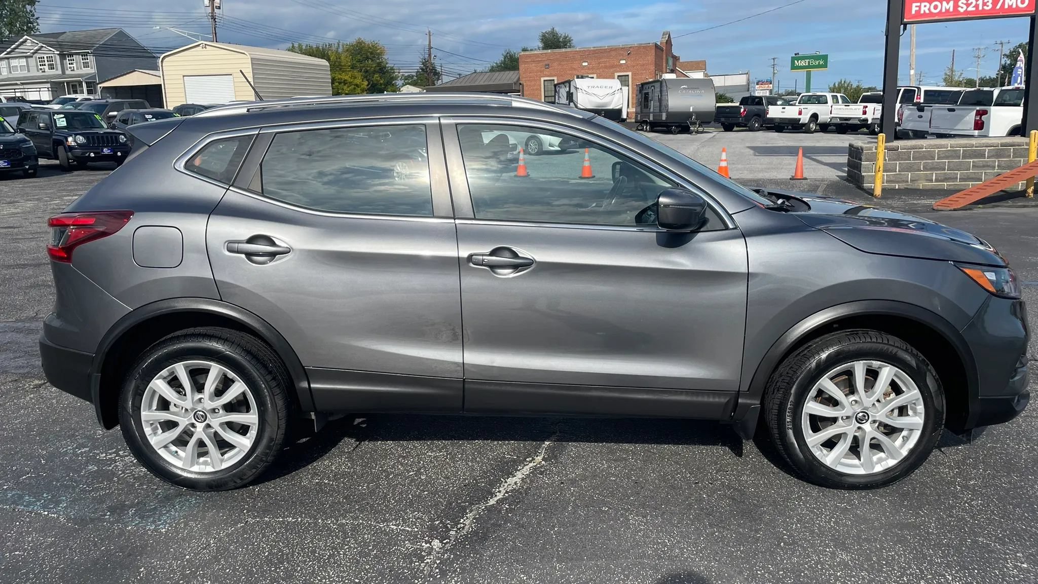 Used 2021 Nissan Rogue Sport SV FWD image 4