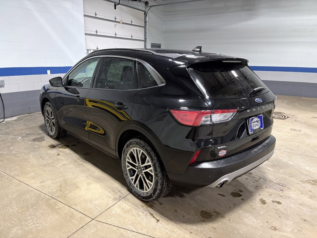 Used 2022 Ford Escape SEL w/ Technology Package image 6