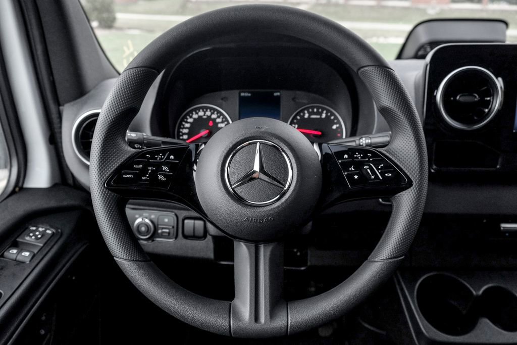 Used 2026 Mercedes-Benz Sprinter 2500 image 15