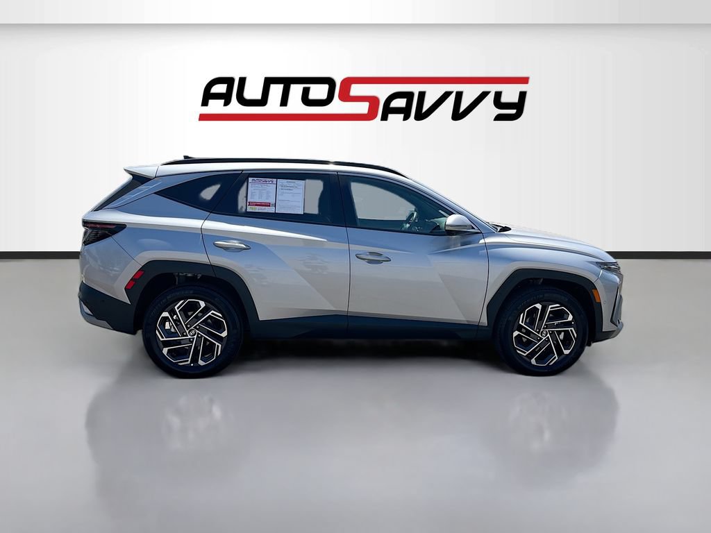 Used 2025 Hyundai Tucson Limited AWD/4WD image 8