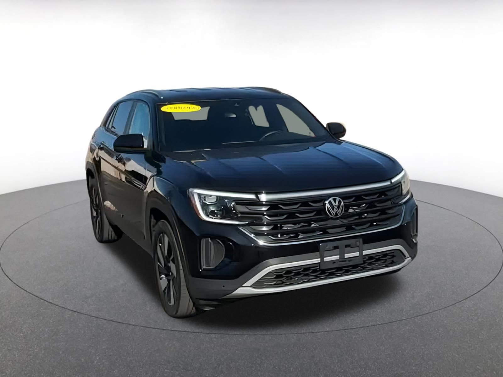 Used 2024 Volkswagen Atlas Cross Sport SE video 2