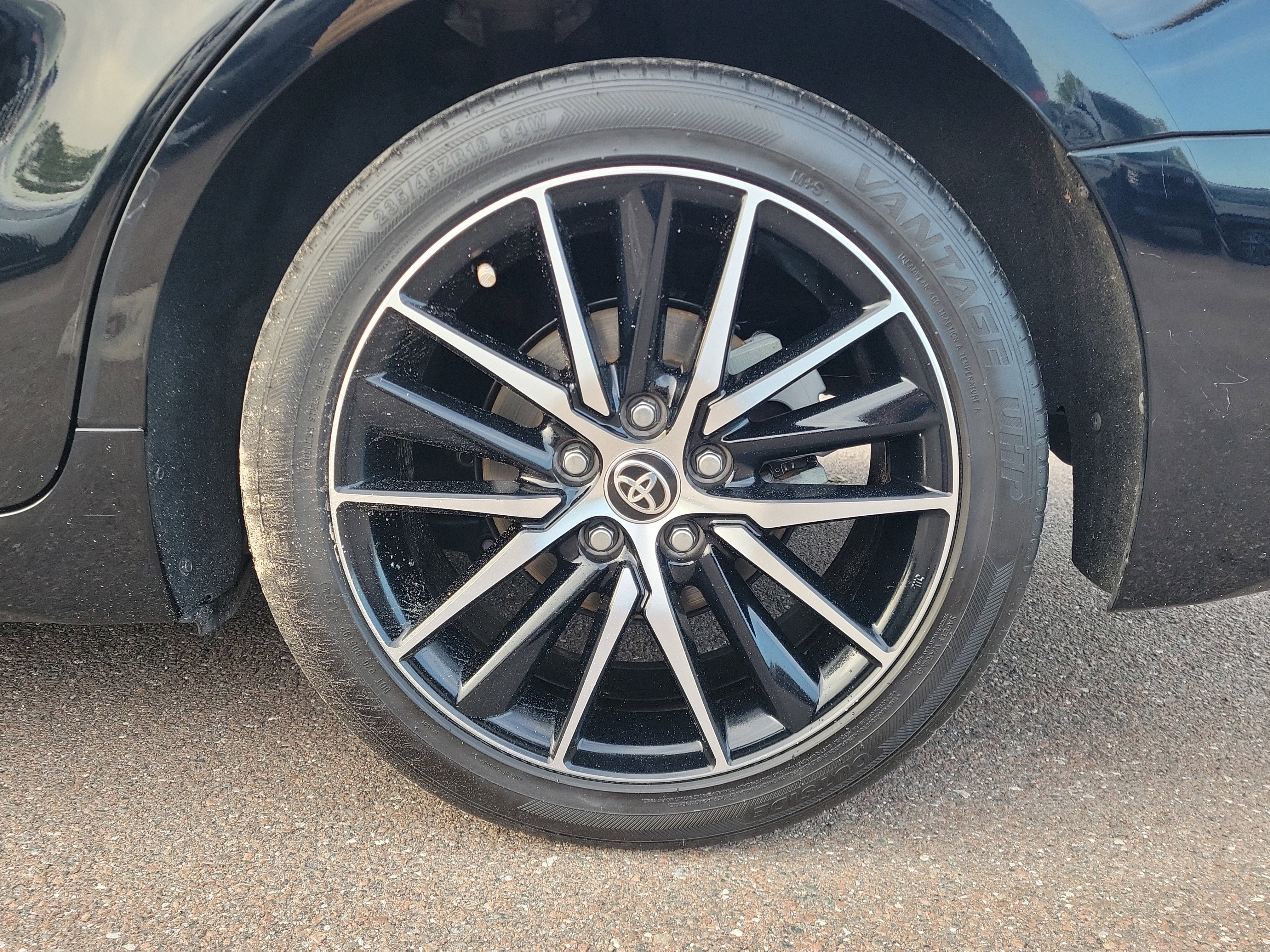 Used 2021 Toyota Camry SE w/ Convenience Package image 7