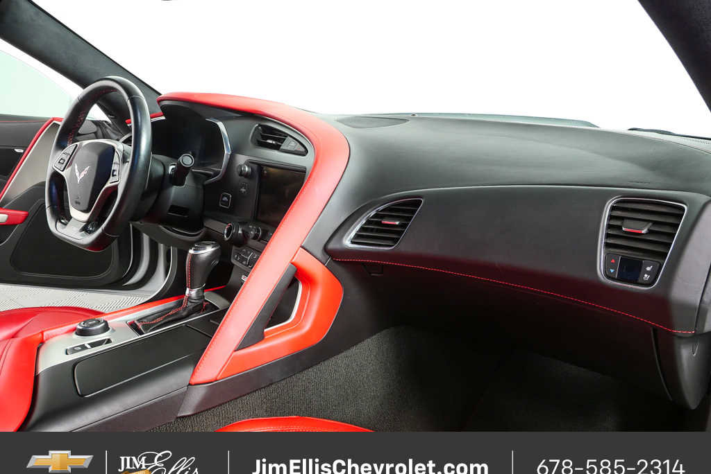 Certified 2015 Chevrolet Corvette Z06 w/ 3LZ Preferred Equipment Group image 21