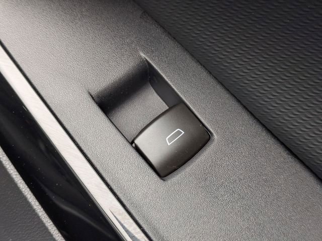 New 2026 Chevrolet Trax RS w/ Sunroof Package FWD image 33