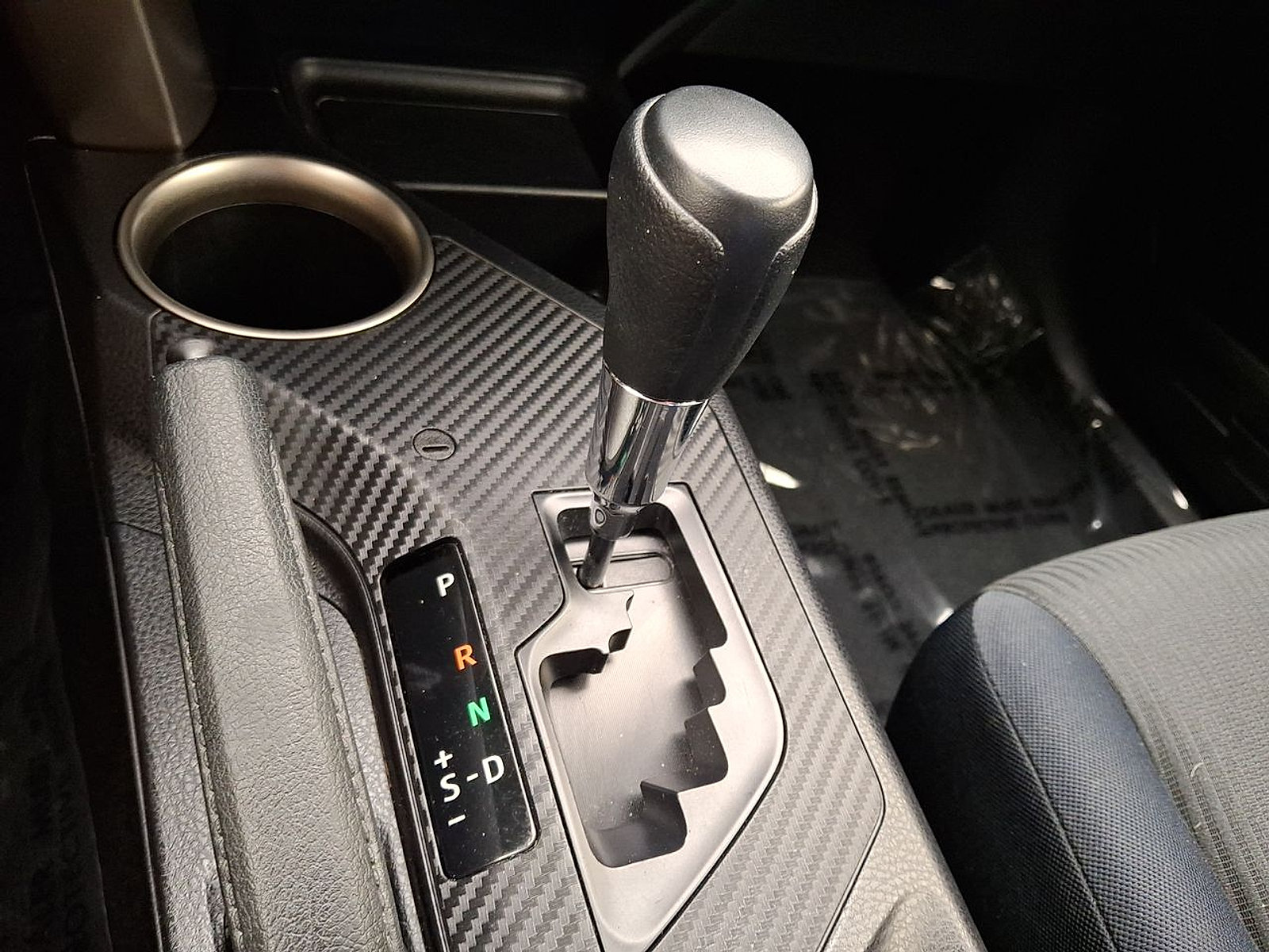 Used 2015 Toyota RAV4 LE FWD image 15