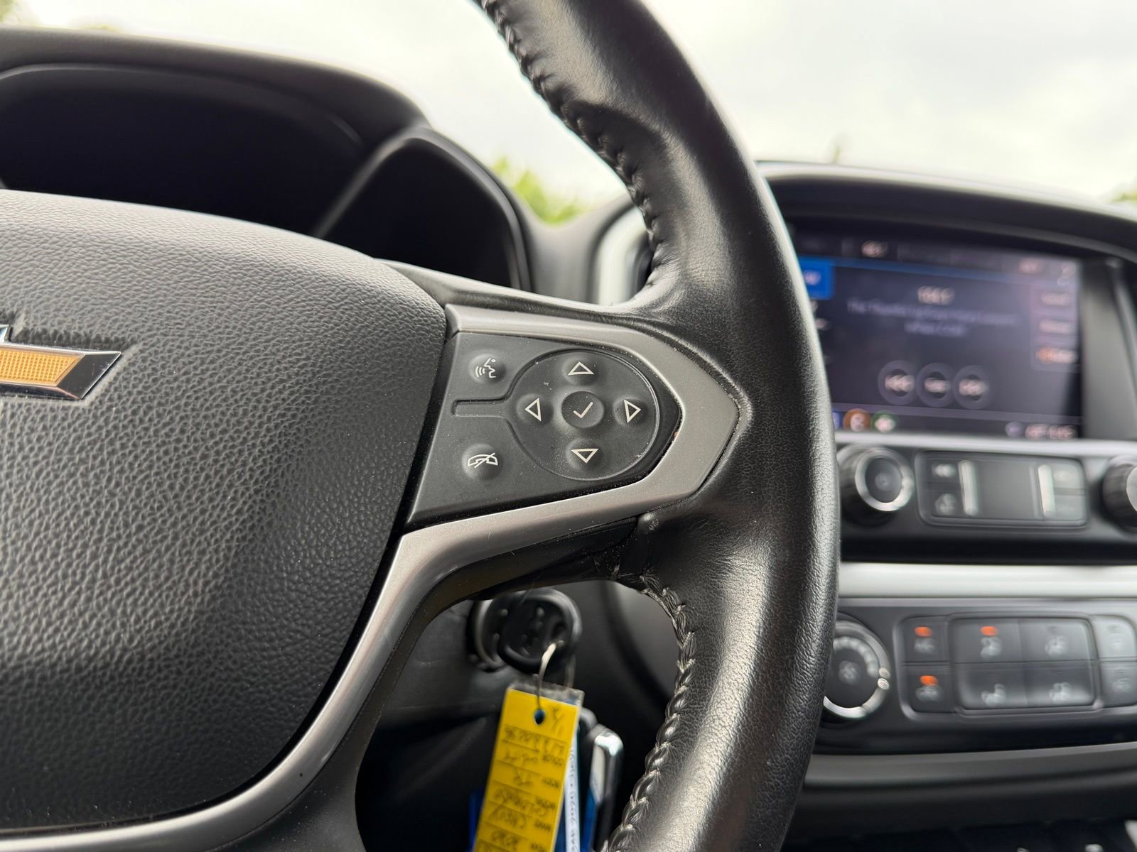 Used 2020 Chevrolet Colorado LT w/ Redline Special Edition image 20