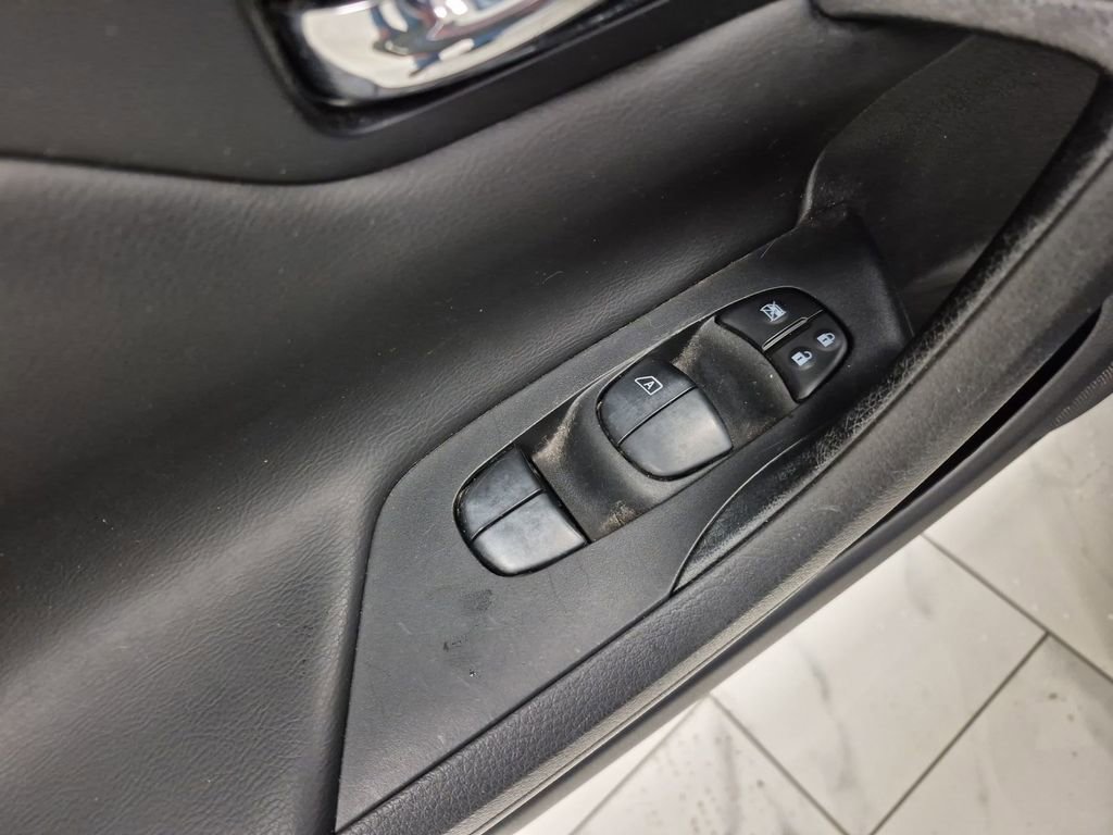 Used 2017 Nissan Altima 2.5 SR image 24