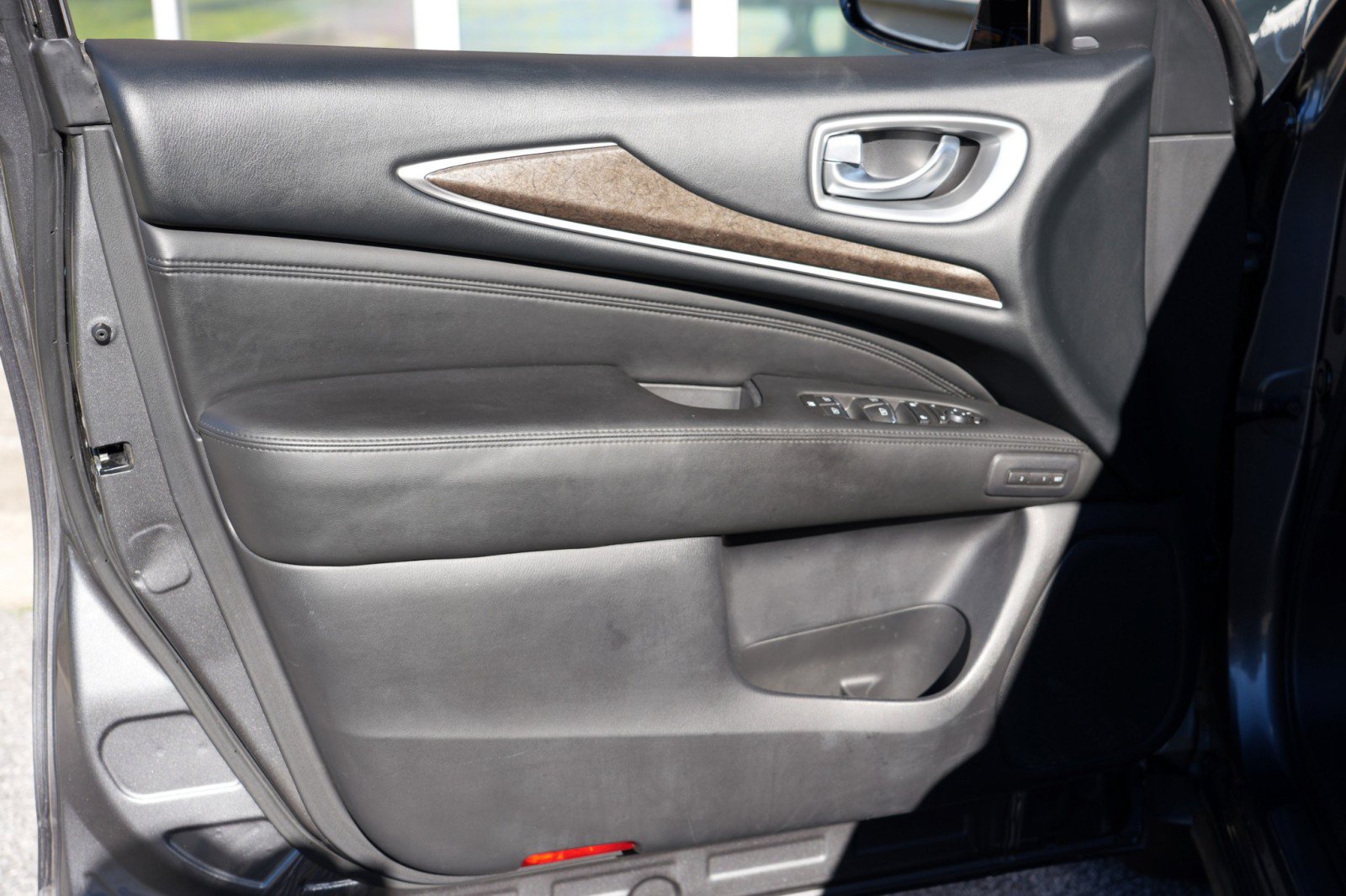 Used 2015 INFINITI QX60 FWD w/ Premium Plus Package image 45