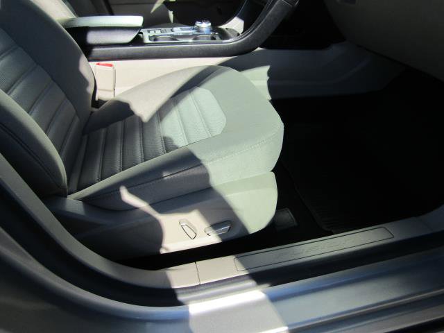 Certified 2019 Ford Fusion SE image 9