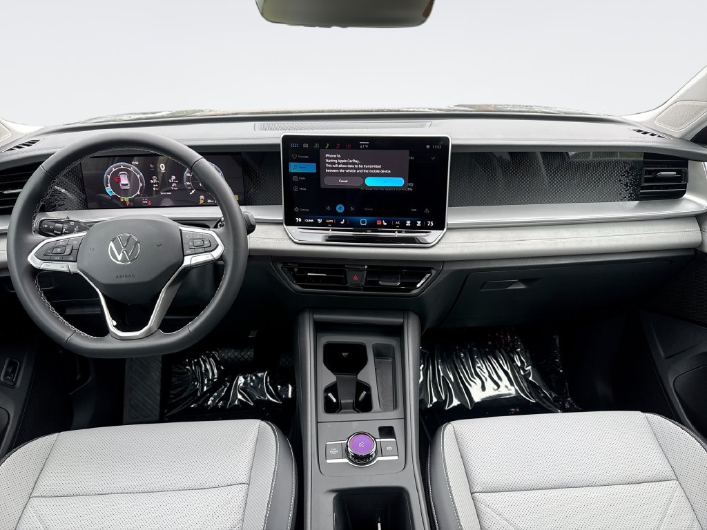 New 2026 Volkswagen Tiguan SE AWD/4WD image 23