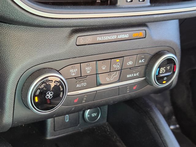 Used 2020 Ford Escape SE image 19