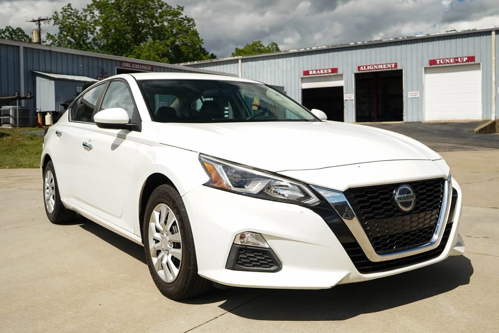 Used 2020 Nissan Altima 2.5 S FWD image 34