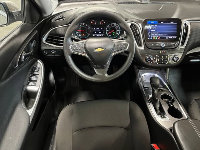Used 2024 Chevrolet Malibu LT FWD image 18