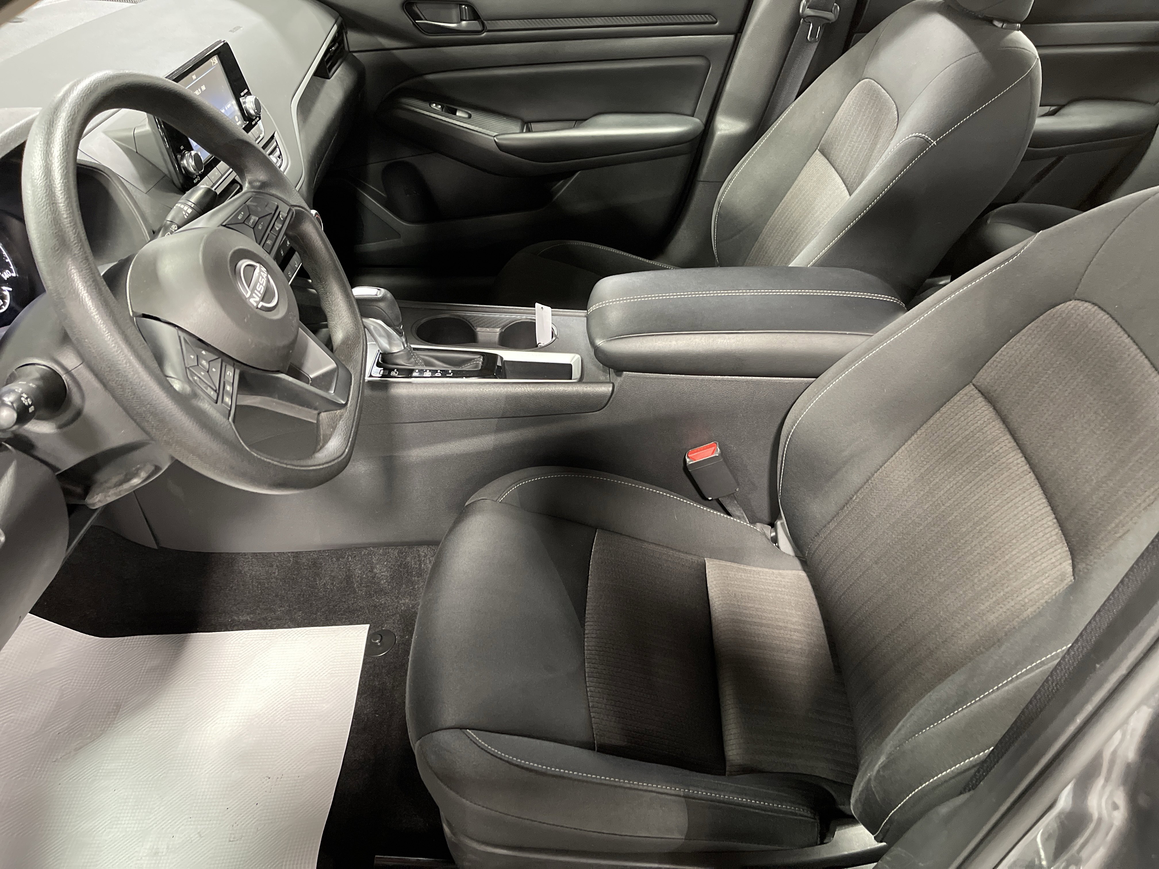 Used 2024 Nissan Altima 2.5 S image 9