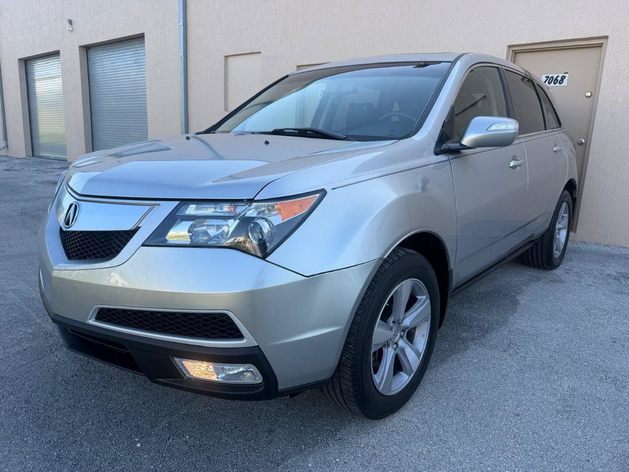 Used 2011 Acura MDX AWD/4WD image 2