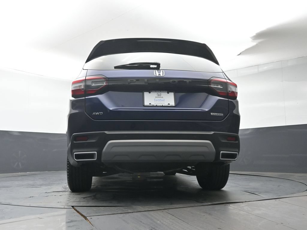 Certified 2024 Honda Pilot Touring image 35