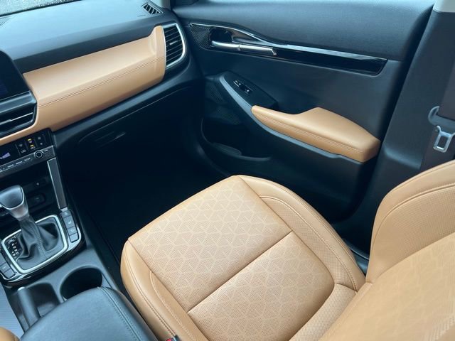 Certified 2024 Kia Seltos EX image 11
