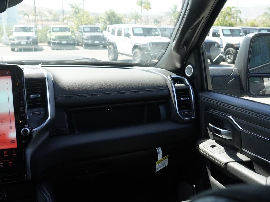 New 2026 RAM 2500 Laramie AWD/4WD image 26