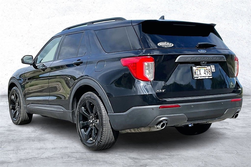Used 2023 Ford Explorer XLT w/ Equipment Group 202A image 8