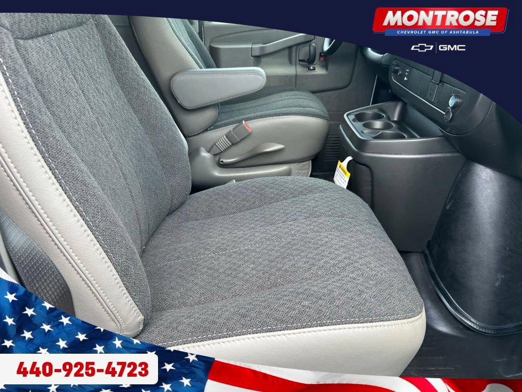New 2026 GMC Savana 3500 Extended w/ Driver Convenience Package RWD image 25