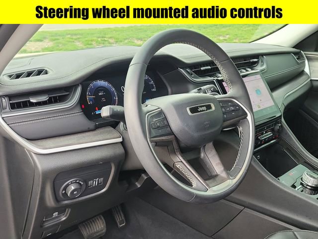Used 2023 Jeep Grand Cherokee Limited AWD/4WD image 24