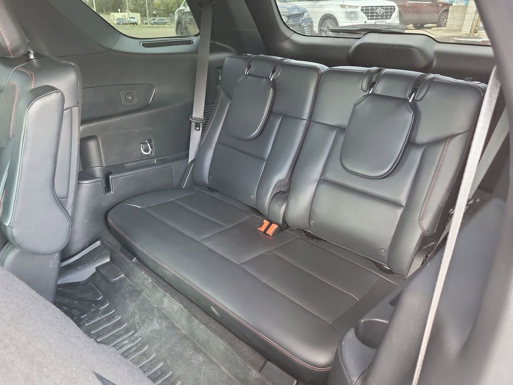 Used 2025 Ford Explorer ST image 25