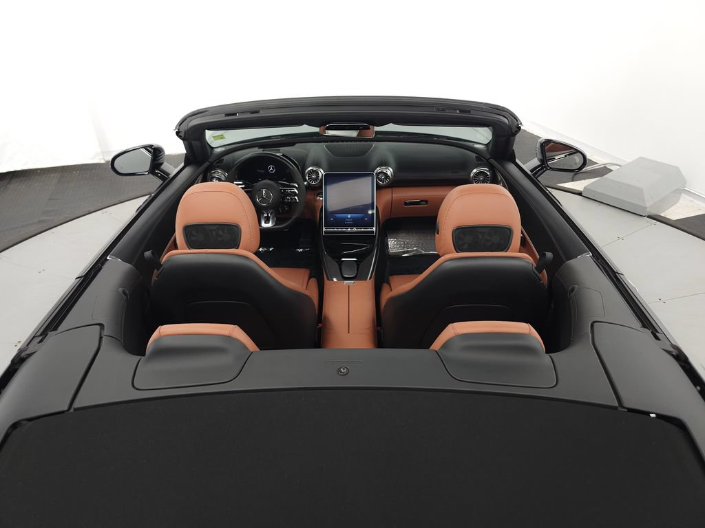 Used 2022 Mercedes-Benz SL 55 AMG 4MATIC image 28