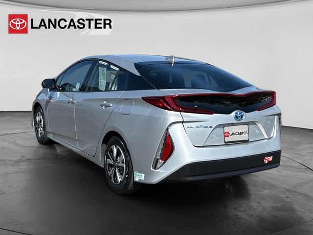 Certified 2017 Toyota Prius Prime Plus w/ Preferred Accessory Package FWD image 5