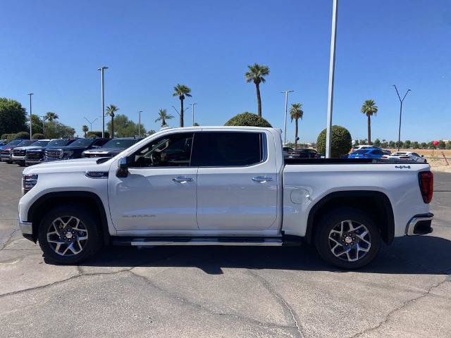Used 2025 GMC Sierra 1500 SLT w/ SLT Premium Plus Package AWD/4WD image 4