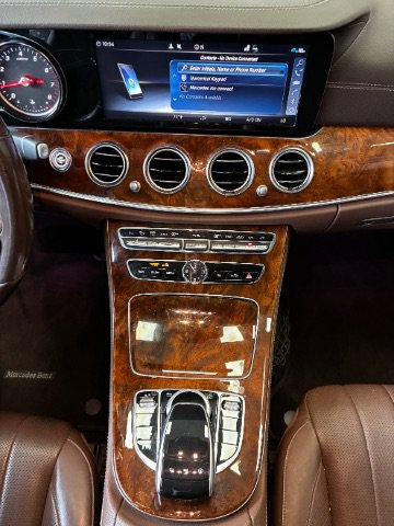 Used 2019 Mercedes-Benz E 300 4MATIC w/ Driver Assistance Package image 27