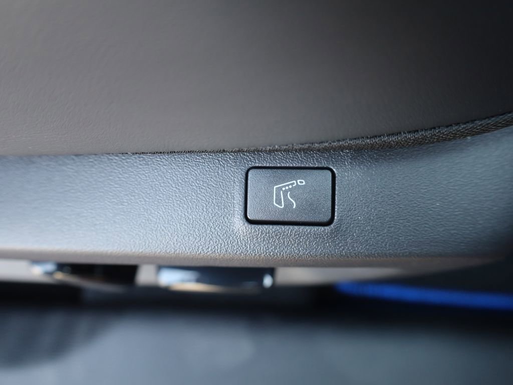 New 2025 Mitsubishi Outlander SEL Black Edition image 16
