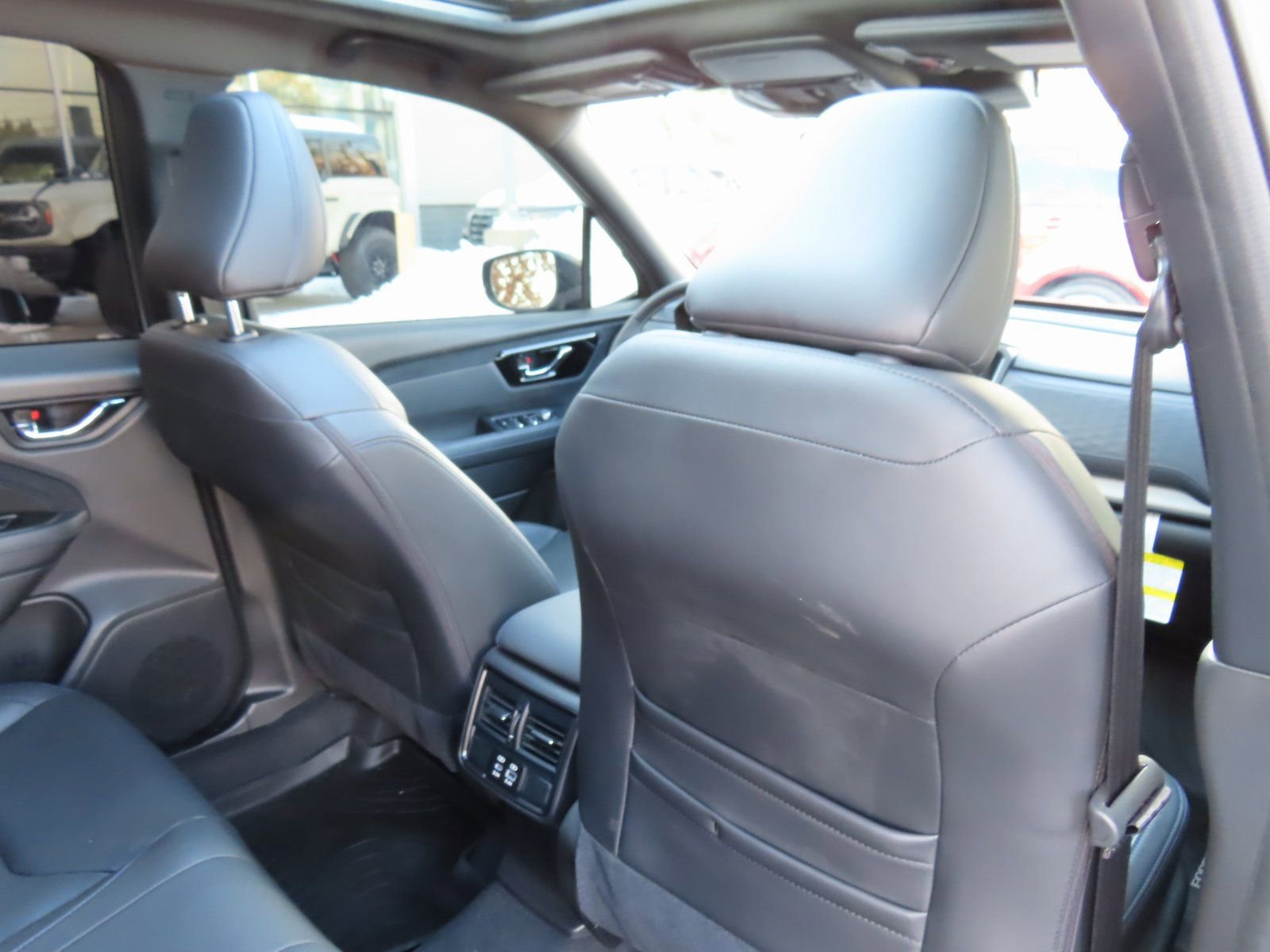 Used 2025 Subaru Forester Limited w/ Popular Package image 33