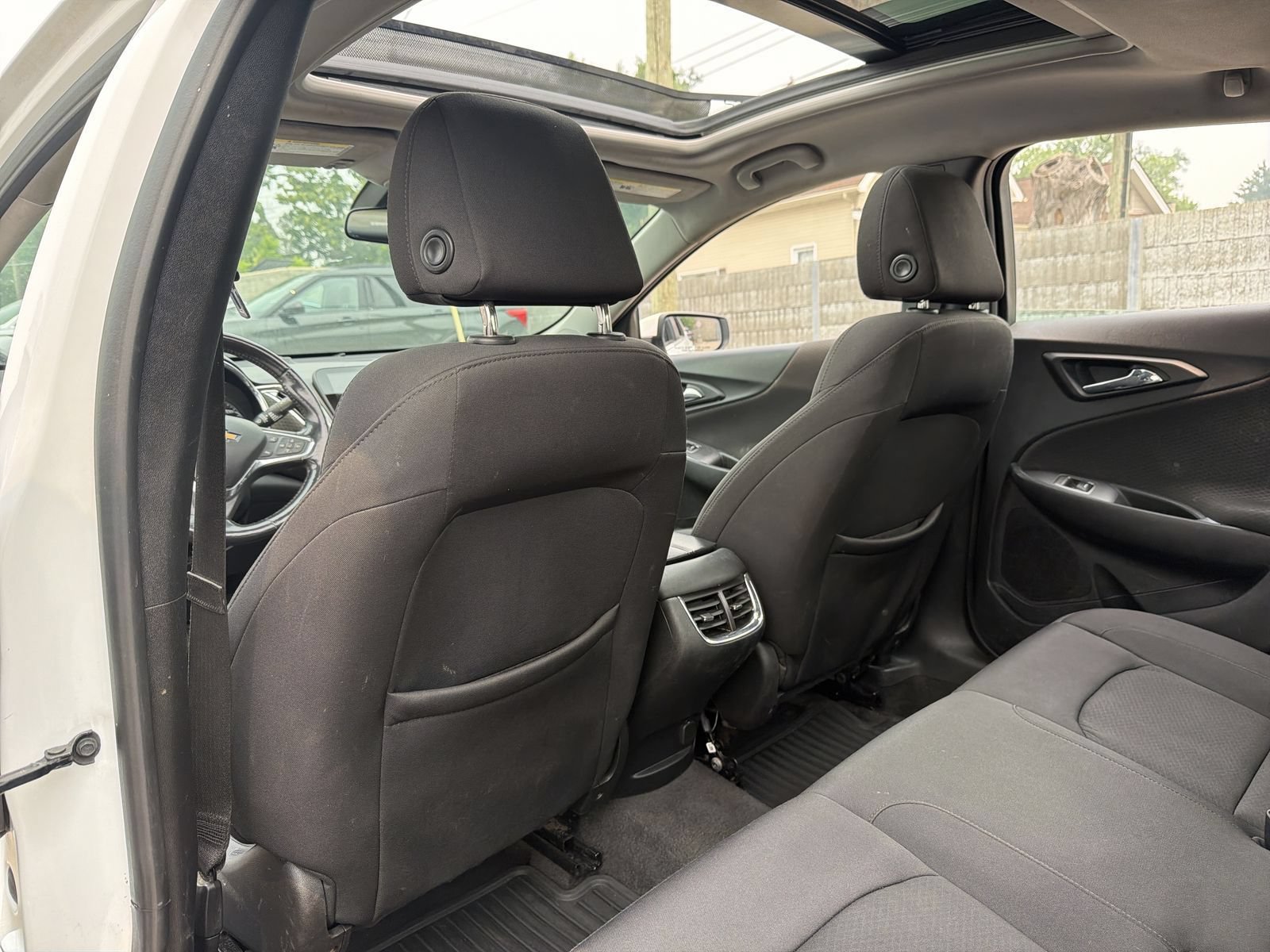 Used 2020 Chevrolet Malibu LT FWD image 20