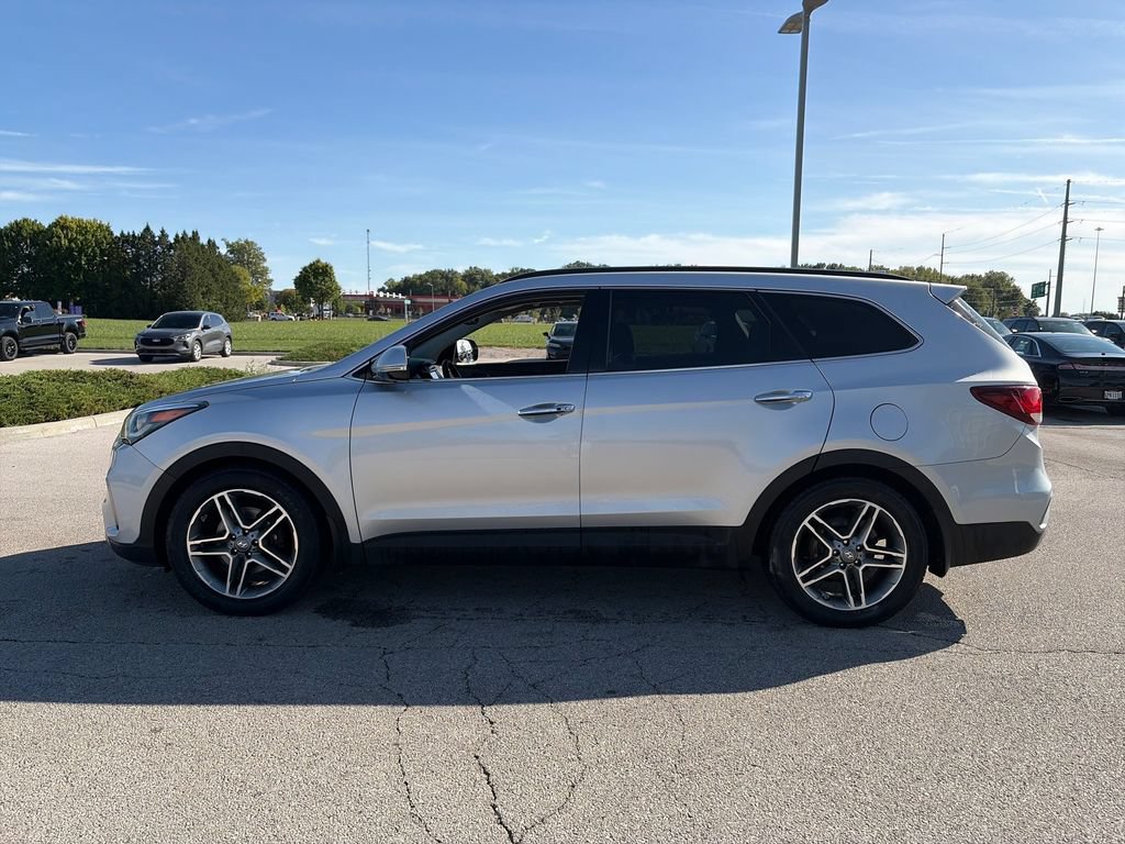 Used 2017 Hyundai Santa Fe AWD image 4