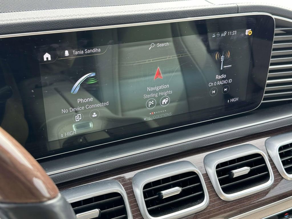 Used 2021 Mercedes-Benz GLS 450 4MATIC image 29