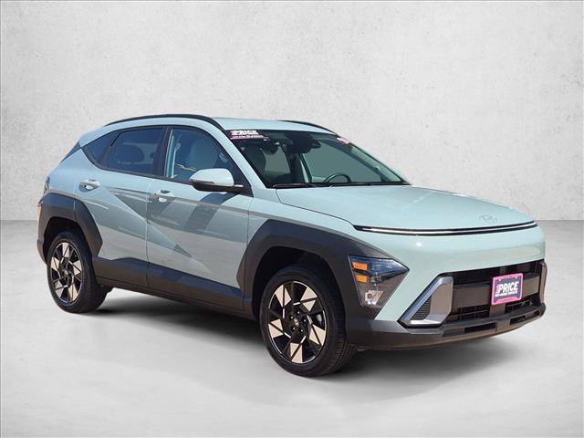 Used 2024 Hyundai Kona SEL AWD/4WD image 3