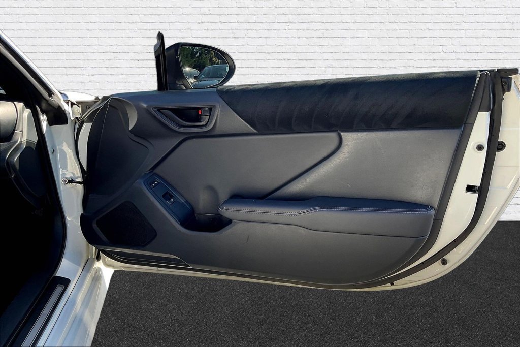 Used 2022 Toyota GR86 Premium w/ ALL Weather Mat Package (TMS) RWD image 24