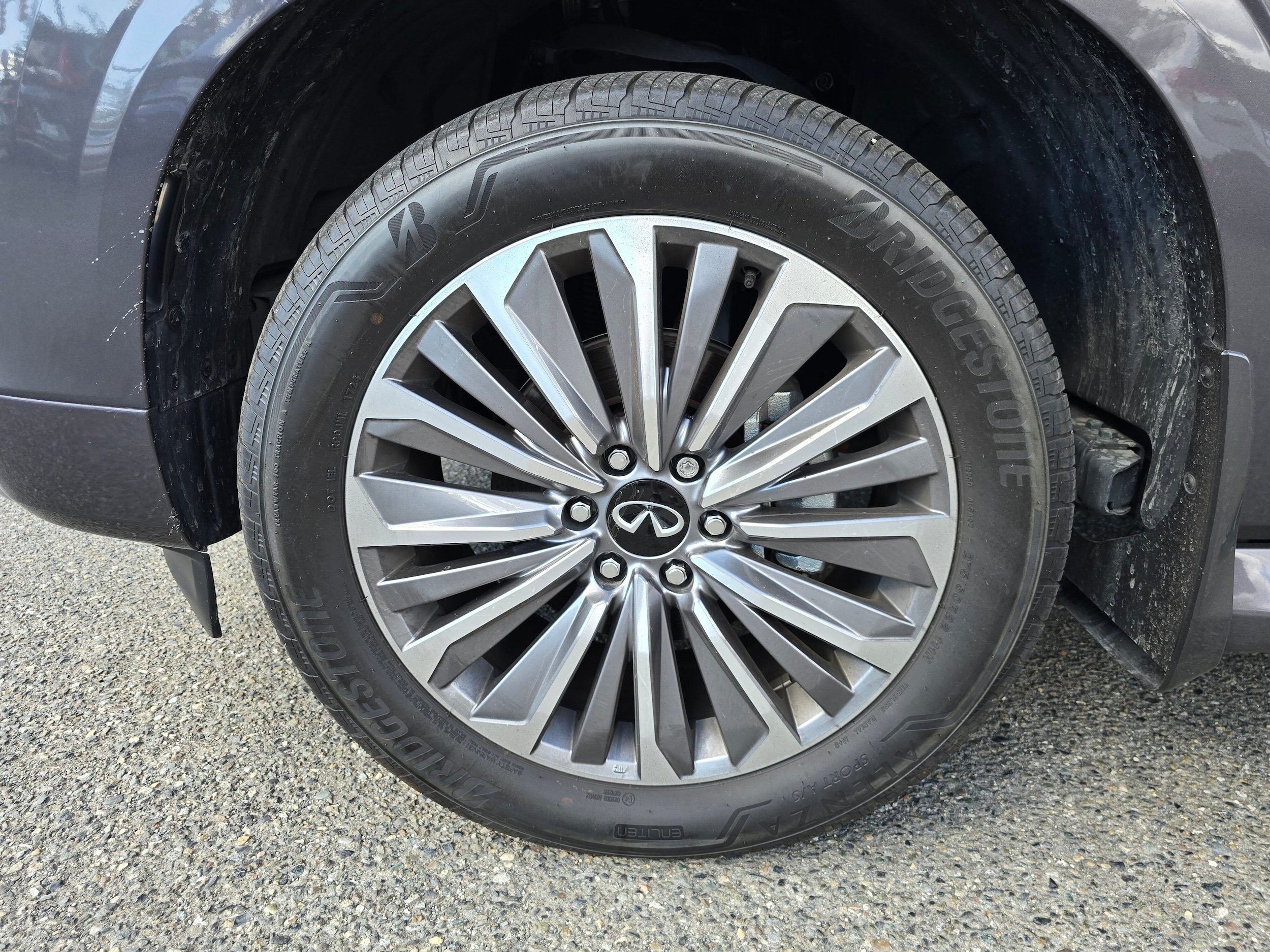 Used 2025 INFINITI QX80 Luxe AWD/4WD image 9