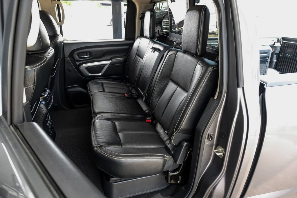 Used 2017 Nissan Titan PRO-4X w/ Pro-4x Convenience Package AWD/4WD image 48