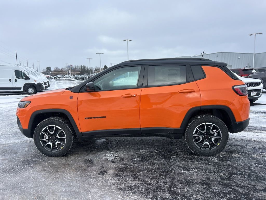 New 2026 Jeep Compass Trailhawk w/ Sun, Sound & Navigation Group image 4