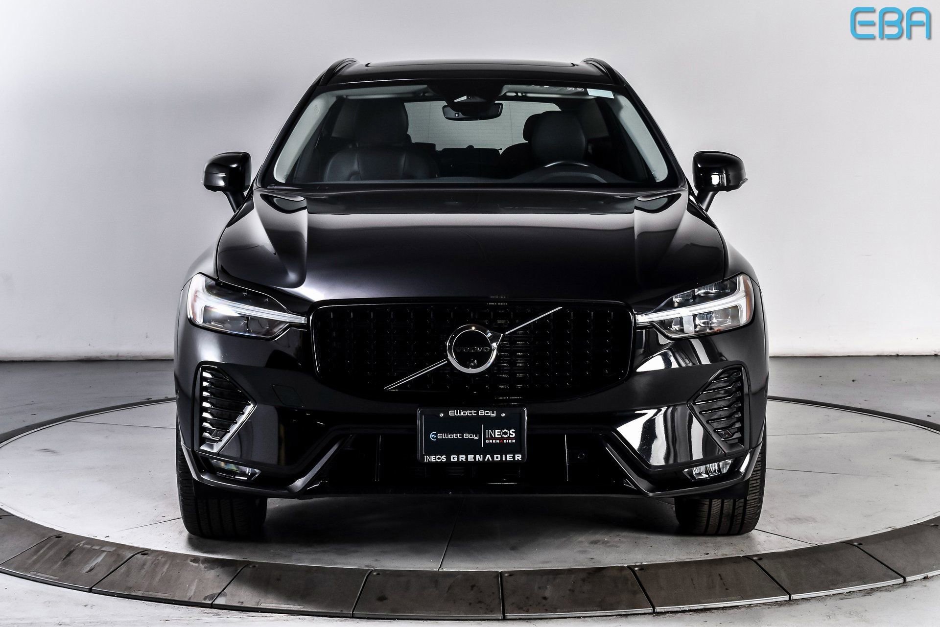 Used 2025 Volvo XC60 B5 Plus AWD/4WD image 8