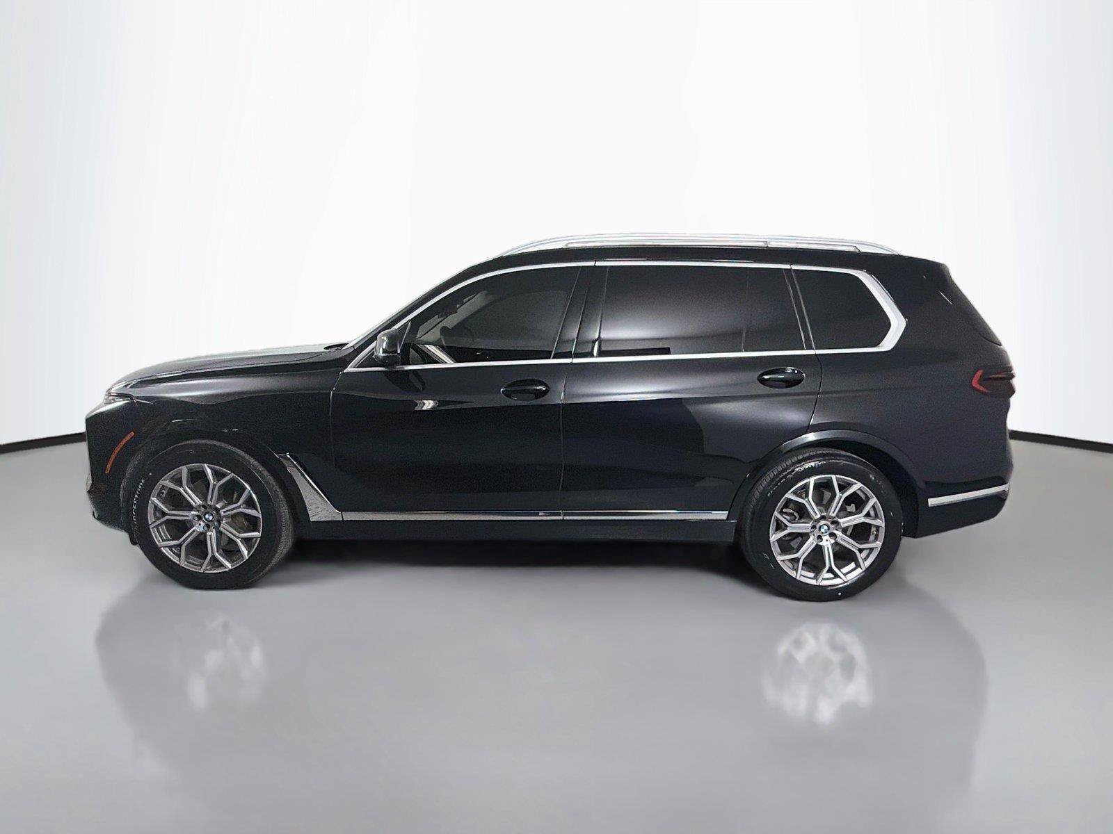 Used 2024 BMW X7 xDrive40i AWD/4WD image 8