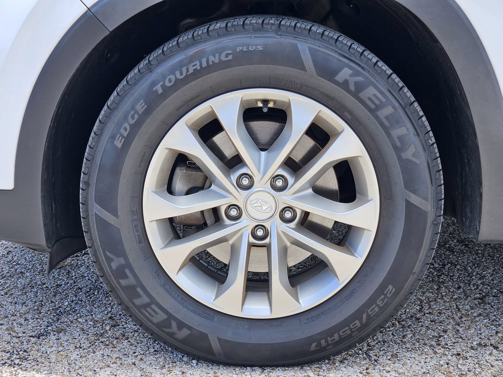 Used 2019 Hyundai Santa Fe SE FWD image 13