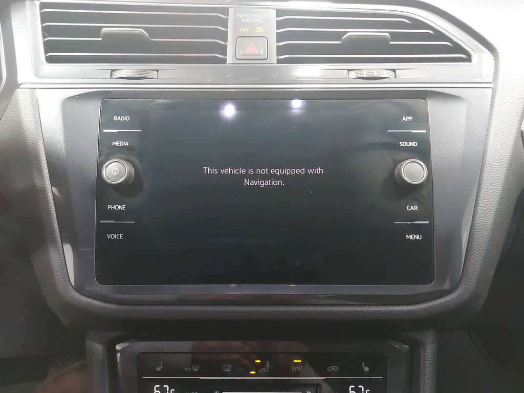 Used 2023 Volkswagen Tiguan SE image 23